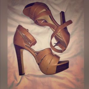 Jessica Simpson heels